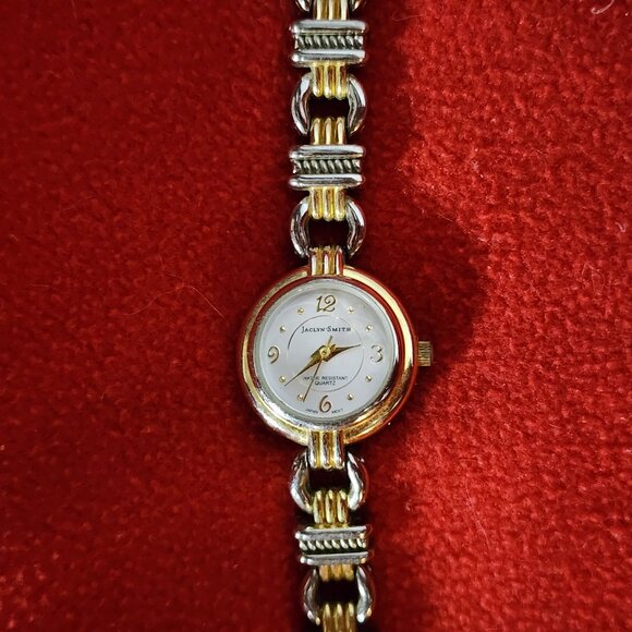 Jaclyn Smith Two Tone Metal Water Resistant Quartz Japan Movement Vintage Watch main image 5